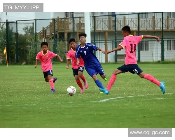 足球明星齐贺岁精彩剪辑视频展现团圆祝福与激情瞬间 足球明星齐贺岁精彩剪辑视频展现团圆祝福与激情瞬间